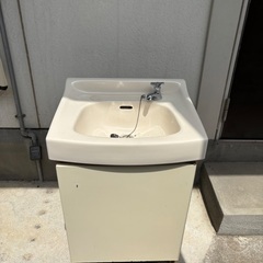 無料　洗面台貰って頂けないでしょうか。