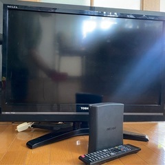 TOSHIBA REGZA 32型テレビ　録画用ハードディスク付

