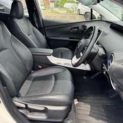 【自社ローン】トヨタ 50プリウス Aツーリングセレクション ナビ バックカメラ ETC シートヒーターの画像