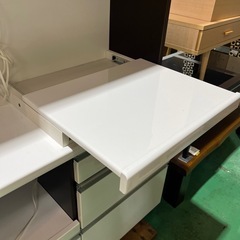 コンセント付き　食器棚　キッチン棚　117.5×50×197.5の画像