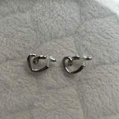 ハートピアス