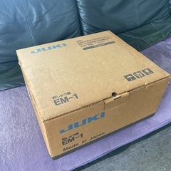 JUKI 刺しゅう機　EM-1 未使用っぽい　取説　電源コードなしの画像