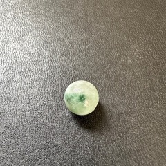 糸魚川翡翠 ヒスイ 10ミリ玉 天然石 パワーストーン 緑色 ビ...
