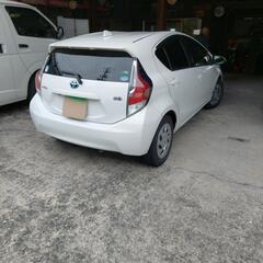 車アクアの画像