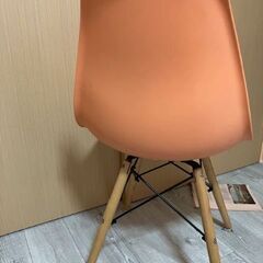 イームズチェア 　オレンジの画像