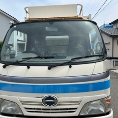 日野　トラックの画像