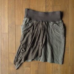 グレー　スカート
