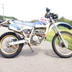 HONDA XLR250 モトクロスBAJAレストアベース富山、石川、金沢の画像