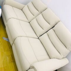 【ほぼ新品】ニトリ 電動リクライニングソファ Ｎビリ－バ N-シールド テーブル付き3人用 3人掛けソファ