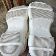 中古品🌼厚底ボアサンダルの画像