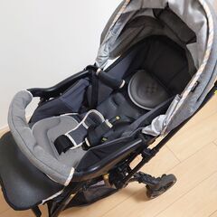 ピジョン A型ベビーカー（Runfee Linon RA8L）の画像