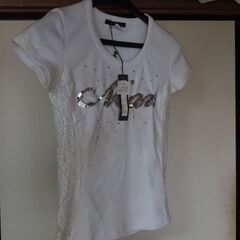 Tシャツ、未使用品、定価4500円、レディ－ス、早い者勝ちです、
