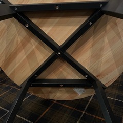 IKEA GAMLARED 円形ダイニングテーブル