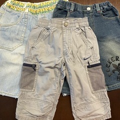 半ズボンとTシャツ100〜130の画像