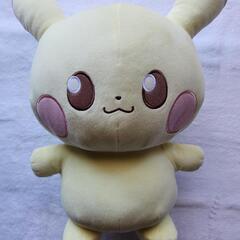 　ポケモン　ピカチュウぬいぐるみ