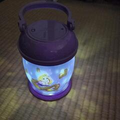ディズニーランド　光るおもちゃ　ラプンツェル　ランタン