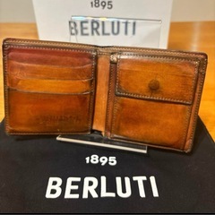 Berluti ベルルッティ カリグラフィー二つ折り財布　バーガンディ　赤茶色の画像