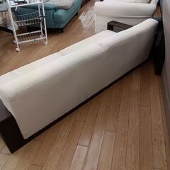 値下げしました!!★ジモティ割あり★  3人掛けソファ オフホワイト H52×D72×W195 クリーニング済み TK5260の画像