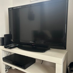 テレビ、テレビ台