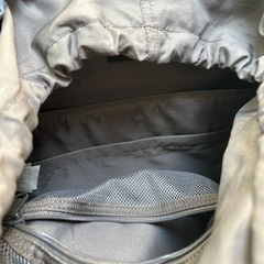 BURTON紺色リュックの画像