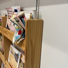 国産杉　突っ張り式　本棚の画像
