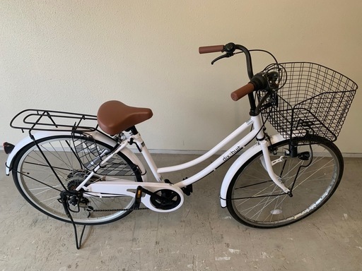 自転車　ホワイト　26インチ　6段ギア　サントラスト　dixhuit