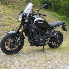 YAMAHA XSR900