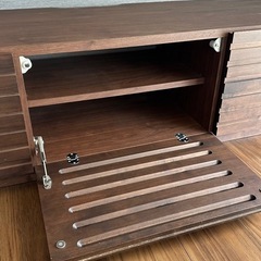 テレビボード