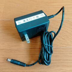 東芝ハンディクリーナー用　ＡＣアダプター　中古　送料が高いので取...