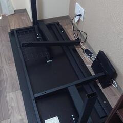 パソコンデスクの画像