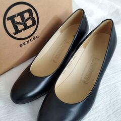ベネシュ　パンプス 25.5㌢