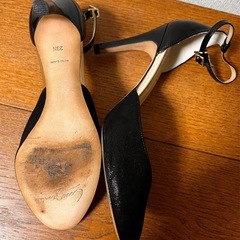 ストラップパンプス　ヒールの画像