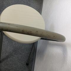 折りたたみパイプ椅子の画像