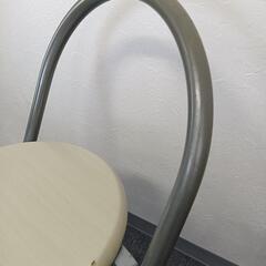 折りたたみパイプ椅子の画像