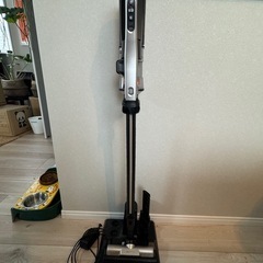 【ジャンク品】ラクかるスティック掃除機