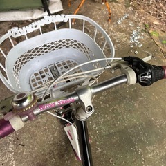 子供用自転車　20インチ　黒　ピンク　カゴ付きの画像