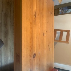 ダイニングテーブルと椅子二脚（5/25引取り限定）の画像