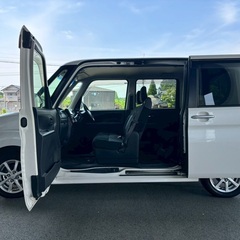 Bluetooth対応ナビ付き☆月々9千円〜分割可❗️車検2年付き！【名義変更代込み】広い車内！大人気‼️ダイハツ タントカスタム☆Bluetooth対応ナビ付き☆走行中DVD見れます♪ETC付き☆純正アルミ☆事故修復歴無し☆電動スライドドア☆ドライブレコーダー☆そのまま乗って帰れます！の画像