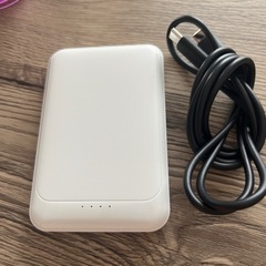 モバイルバッテリー タイプCの線付