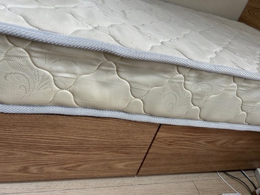 6/1まで！！シングルベッド（マットレス付き）