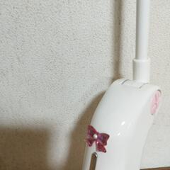 白×ピンク　机に付けるタイプ　ライトの画像