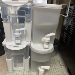 水差し 3.5L 透明プラスチック製
