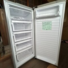 ★冷凍庫 121L Panasonic NR-FZ120B★の画像