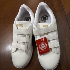 スニーカーの画像