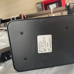 デスクパネルとLEDデスクライトの画像