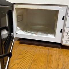 YUASA 電子レンジ PRE-701S 2018年製 50Hz 東日本 60Hz 西日本の画像