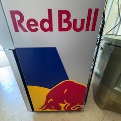 Red Bull コンパクト冷蔵庫の画像