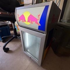 Red Bull コンパクト冷蔵庫