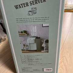 ペットボトル型ウォーターサーバーの画像