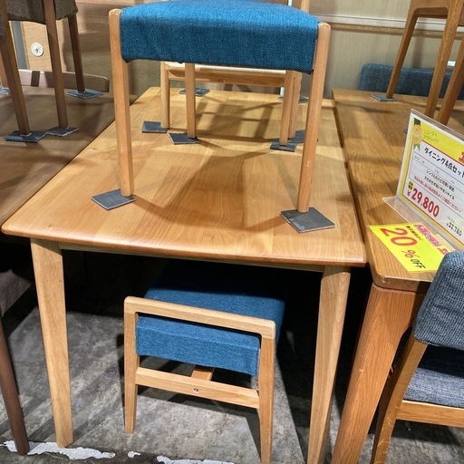 ダイニング4点セット